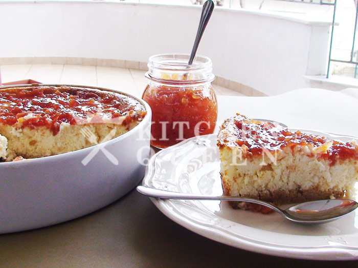 Cheesecake με γλυκό του κουταλιού κυδώνι