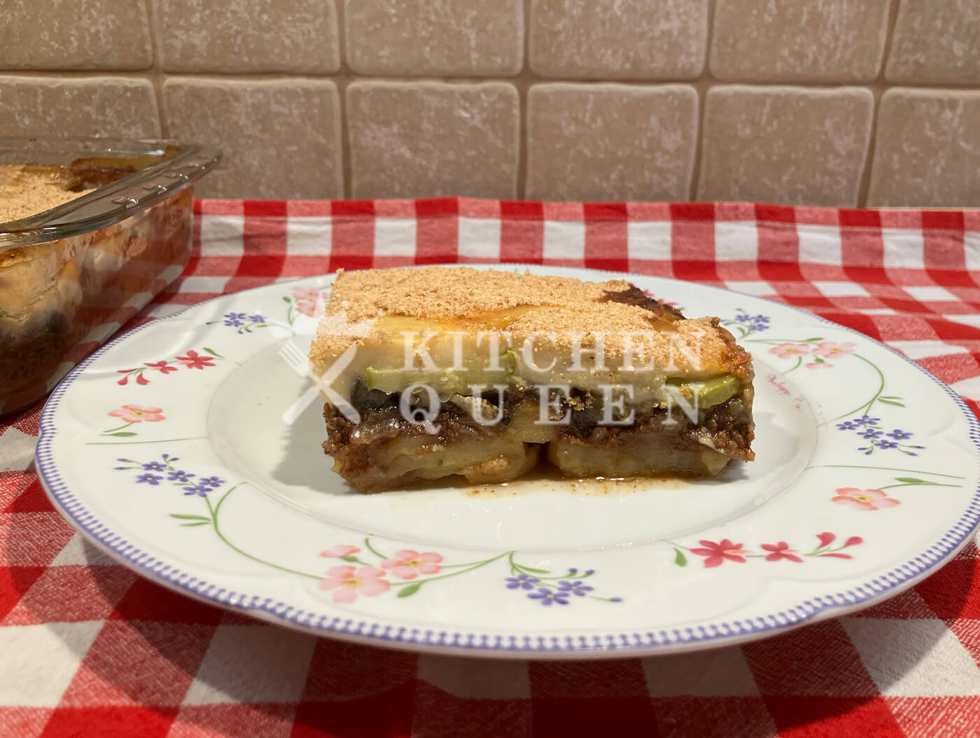 Μουσακάς με νηστίσιμη μπεσαμέλ