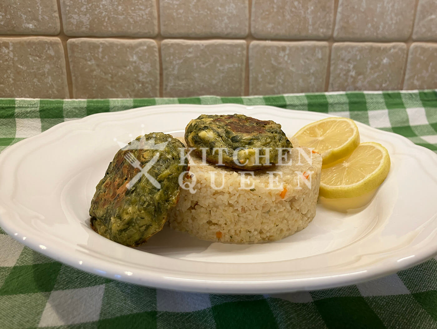 Πλιγούρι με σπανακοκεφτέδες